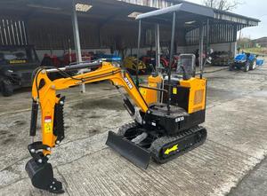 Livraison gratuite Captok Ck15 EPA CE approuvé 1.2 tonnes 13.5HP mini pelle Eaton cylindre hydraulique noyau moteur pompe boîte de vitesses PLC - Product Image 4