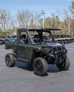 Can-am Polaris Ranger de Primera Clase, UTV 4x4 de Uso Extremo, Transmisión Automática, Motor de Gasolina de 4 Tiempos, Certificado por la EPA, 250cc+ - Product Image 1