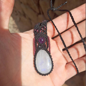 Trendy Mystical Moonstone Necklace with Blue Shimmer Handmade Gemstone Pendant Labradorite Choker, Moonstone Pearl Necklace - Product Image 2