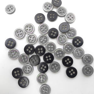 Botón de Concha Redondo de Perla Ecológico Blanco de 14L con 4 Agujeros, Accesorios de Verano en Oferta - Product Image 2