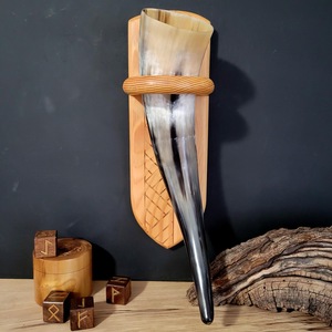 Cuerno Natural para Beber Estilo Vikingo de Alta Calidad Pulido Ecológico Diseño Animal de Cuerno de Búfalo - Product Image 1