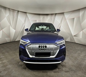 NEAT 2021.e-tron 55 I, Bajo kilometraje, Transmisión automática, Techo solar panorámico, Luces LED, Luces diurnas LED - Product Image 1
