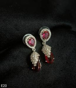 CONJUNTO DE PENDIENTES ESTILO CLÁSICO DE DIAMANTE AMERICANO PARA BODAS CONJUNTO DE PENDIENTES ESTILO CLÁSICO DE MODA PARA MUJER Y NIÑA - Product Image 1