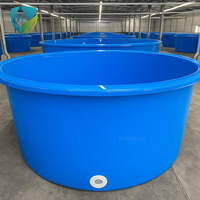 Bassin d'élevage en PRV pour la reproduction de poissons en pisciculture