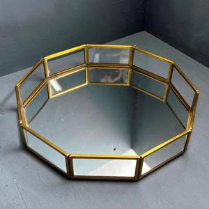Bandeja Decorativa Hecha con Latón y Espejo/Vidrio para Decoración del Hogar, Exhibición y Almacenamiento, Proveedor de la India - Product Image 4