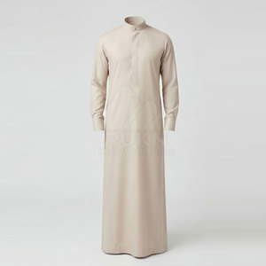 Thobe moderne simple et ajusté pour homme – Tenue islamique décontractée et élégante en coton léger, respirant et confortable, avec des détails soignés - Product Image 5
