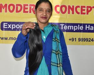 Vente en gros de cheveux vierges 100% Faisceaux à double trame Machine bon marché Extensions de cheveux humains du temple indien droites et profondes - Product Image 1