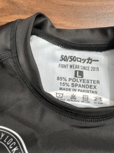 MMA เสื้อแรชการ์ดพิมพ์ซับลิเมชันกำหนดเอง240ป้องกันอัลทวอยเลต์ GSM การบีบอัดการต่อสู้แบบผดผื่น BJJ ผลิตในปากีสถาน - Product Image 4