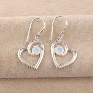 Boucles d'oreilles faites à la main en argent sterling 925 plaqué or avec opale laiteuse pour femmes - Cadeau d'anniversaire et de fête - Product Image 5