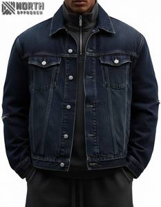 เสื้อแจ็กเก็ตยีนส์สำหรับผู้ชายปรับแต่งได้พร้อมโลโก้ด้านหน้า - Product Image 6