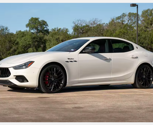 MASERATI GHIBLI MODENA Q4 2023 d'occasion, conduite à gauche/droite - Product Image 2