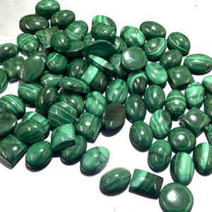 Cabochons de pierres précieuses en malachite naturelle 20mm Cabochons verts à dos plat en vrac taille mixte forme IGI certifié pierre lisse coupe 3 8mm - Product Image 2