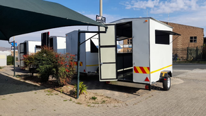 Band New Commercial Mobile Food Truck de acero inoxidable Fast-Kitchen para restaurantes y panaderías - Product Image 3