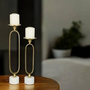 Bougeoirs en aluminium doré de la meilleure qualité avec base en marbre blanc pour les décorations de Noël à la maison et à la réception - Product Image 3