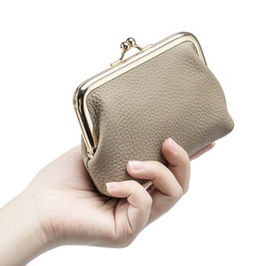 Ando Bag Monedero de cuero con cierre de beso y correa de cadena, mini bolso de hombro con 6 ranuras para tarjetas - Product Image 6