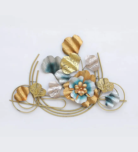 Art mural en aluminium à feuilles d'or texturé 3D fait à la main, peinture sur toile brillante, design martelé moderne et durable, décoration de comptoir de bar - Product Image 4