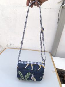 Sacs à bandoulière élégants bohèmes pour femmes, en coton imprimé à blocs floraux, pour un usage quotidien en été, fermeture éclair, sac à bandoulière unique - Product Image 4