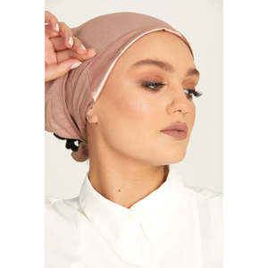 Casquettes Hijab à nouer en satin de qualité supérieure pour masques vestimentaires - Product Image 2