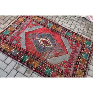 Vintage Turkish Accent Rug 3.9x5.9 ft, <b>Red</b> Solid Rug <b>Wool</b> - Product Image 4