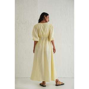 Vestido largo de algodón amarillo pastel liso para mujer, estilo gótico floral, cuello en V, cintura natural, manga corta, informal, de verano, lavable digitalmente. - Product Image 4