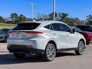 Nuevo Venza XLE AWD Híbrido SUV/Crossover, Llantas R18, Caja de Cambios Automática, Asientos de Cuero, Interior Oscuro, Cámara Trasera, en Venta - Product Image 4