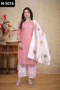 Dernières femmes portent un haut en Georgette de qualité supérieure avec un beau Chikankari Work With Cotton Borer Work Palazzo with Jecquerd Dupatta - Product Image 2