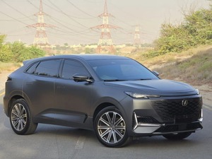 2024 CHANGANNNS UNI K GCC Original Opciones completas Premium Ventas rápidas de automóviles usados con dirección izquierda y asientos de cuero - Product Image 5