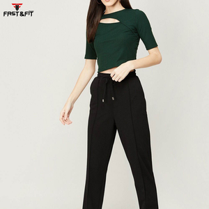 Camiseta corta para mujer de alta calidad a la venta con Camiseta corta de manga corta con cuello redondo para uso al aire libre - Product Image 5