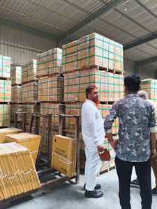 Azulejos de Porcelana Esmaltada PGVT Premium de 600×1200 mm |   Azulejos Modernos de Gran Formato para Pisos y Paredes para Uso Residencial y Comercial - Product Image 5