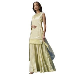 Costume de palazzo vert citron avec collier brodé pour réception de fête de mariage et célébrations culturelles traditionnelles - Product Image 1