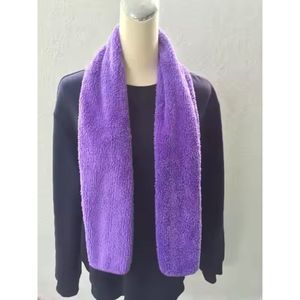 Serviette de sport en microfibre pelucheuse pour le yoga et l'exercice, couleur unie, séchage rapide et durable avec techniques de tricot - Product Image 2