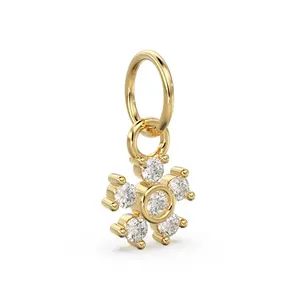 Colgante Redondo de Oro Amarillo de 14k Hecho a Mano con Engaste de Diamantes y Racimo de Rubíes Naturales, Regalo para Uso Diario - Product Image 4