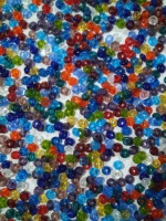 Perles Viking Ribe bleues décorées de lignes rouges blanches et jaunes Ensemble de perles de verre au chalumeau en cristal