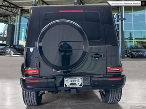 SUV tout-terrain de luxe haute performance 2024, design boxy haut de gamme, puissance de niveau V8, véhicule utilitaire 4x4 pleine grandeur - Product Image 2