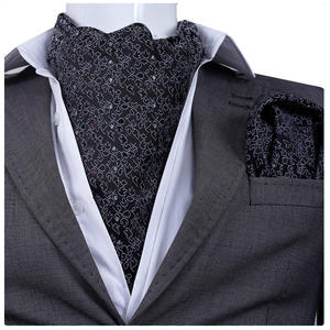 ชุดผ้าเช็ดหน้าลายดอกไม้สีดำ ขาว ม่วง พร้อมกระดุมติดเสื้อแบบเดี่ยว ผลิตจากผ้าโพลีเอสเตอร์ 100% แบบวอร์สเตด ซักได้ - Product Image 1