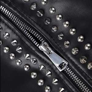 Chaqueta Bomber de Cuero Genuino Personalizable para Hombre, con Botones Decorativos, Remaches, Frente Largo y Delgado, Impermeable, Estilo Motero - Product Image 2