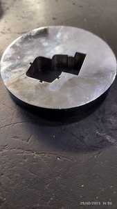 Matrices d'extrusion en caoutchouc personnalisées de haute précision pour la fabrication industrielle d'étanchéité et de joints - Product Image 3