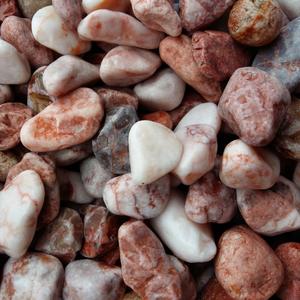 Venta al por mayor PIEDRAS DE COBBLE ROSA LISAS Y REDONDAS DE VIETNAM GUIJARROS NATURALES PARA PAISAJISMO DE VILLA ELEGANTE - Product Image 2