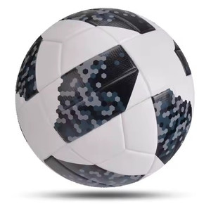 Ballon de football en mousse TPU/PU thermocollé taille 5, souple et sûr pour l'entraînement en intérieur des enfants, vente en gros OEM - Product Image 4