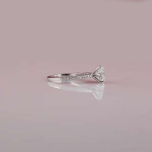 Anillo de Compromiso de Oro Sólido de 14 Quilates con Engaste Pavé, Diamante Cultivado en Laboratorio de Corte Redondo de 2.0 Quilates, Anillo con Diamantes Laterales de Corte Redondo, Regalo de Cumpleaños para Chicas - Product Image 4