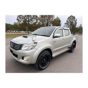 Para Hilux Doble Cabina DLX 2.4L Gasolina Turbo RWD R17 Asientos de Cuero Oscuro Automático - Product Image 6