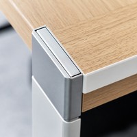 Poste de travail modulaire moderne et robuste pour 4 personnes avec armoires – Mobilier commercial pour personnel – Sans LED – Vente en gros