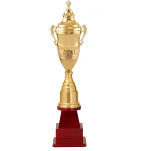 Neueste Design Cup Gold Trophy Sport turniere Wettbewerbe Gold Award Erinnerungs stücke Medaillen Sport büro