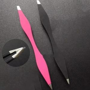 Pinza de Cejas de Doble Punta, Herramienta de Acero Inoxidable de Precisión para una Depilación Precisa, HERMANN MEDITECH - Product Image 6