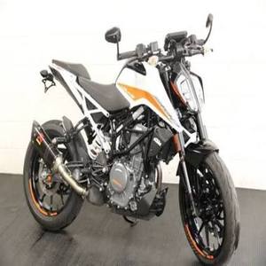 Motocicleta Usada 390 Duke 2022 de 390cc, Naked, con Motor Monocilíndrico Refrigerado por Agua, Transmisión Manual, ABS, TC, de Segunda Mano en Venta - Product Image 1