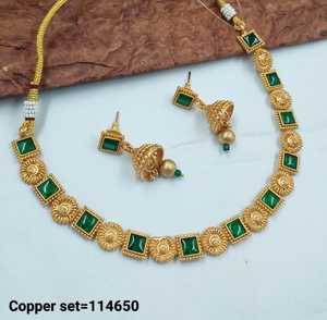 ENSEMBLE DE BIJOUX INDIENS TRADITIONNELS ET À LA MODE EN CUIVRE ENSEMBLE DE BIJOUX DE MARIAGE POUR FEMMES BOUCLES D'OREILLES ET COLLIER - Product Image 2