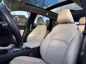 SUV de luxe INFINITI QX50 2021 d'occasion en excellent état - Product Image 4