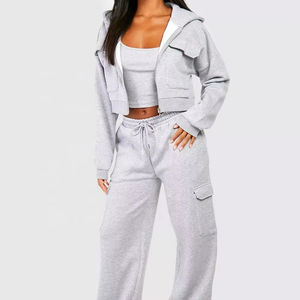 Nouveaux sweats à capuche courts pour femmes, personnalisés, d'hiver, avec fermeture éclair sur le devant et poches - Gris clair, polyester/coton, sweats écologiques - Product Image 1