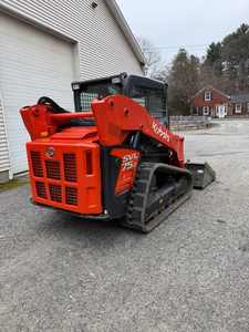 Chargeuse compacte sur chenilles Kubota SVL75-2, garantie 1 an, moment de charge élevé, mini-chargeuse sur chenilles en excellent état de fonctionnement - Product Image 4