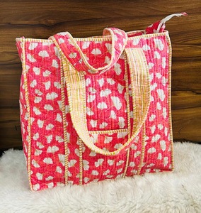 Women's Vintage Style Quilted <b>Tote</b> <b>Zip</b> Bag Stylish Cotton Fabric Handbag Unique Embroidery Handmade Fashion Purse Accessories - Product Image 1